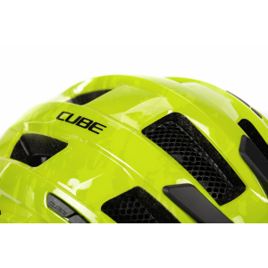 CUBE Helm STEEP glossy citrone