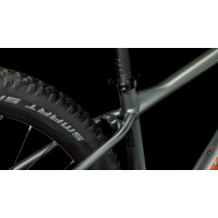 Bike des Monats: Cube Analog flashgrey´n´red