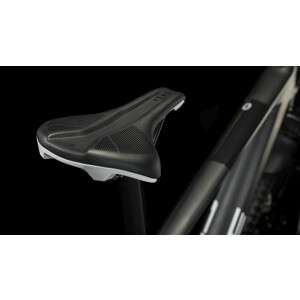 Cube Reaction C:62 ONE carbon´n´white