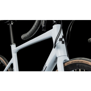 Cube Attain GTC Race flashwhite´n´black
