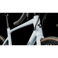 Cube Attain GTC Race flashwhite´n´black