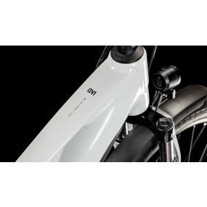 CUBE Touring Hybrid ONE 625 cotton´n´grey